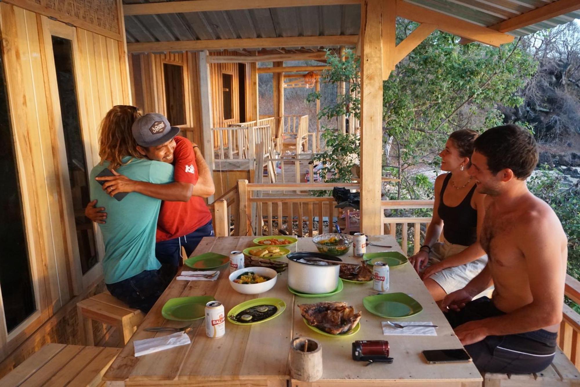 Boneputeh Homestay Taliwang Quarto foto